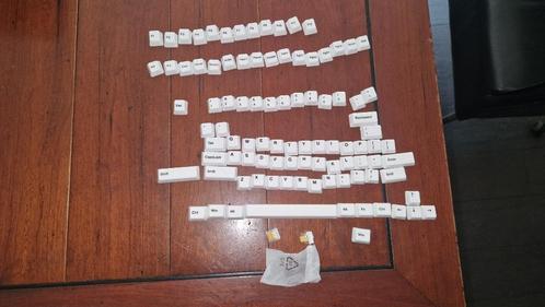 Cerakeys V2 keycap set – Black on White (BoW) – Set A + B, Computers en Software, Toetsenborden, Zo goed als nieuw, Qwerty, Ophalen of Verzenden