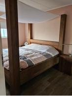 Massieven houten hemelbed, Huis en Inrichting, Ophalen, Zo goed als nieuw, Tweepersoons