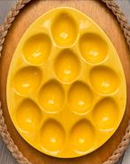 Gele Eierdopjes Serveerschaal, Ophalen of Verzenden, Effen, Aardewerk, Schaal of Schalen