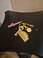 Sleutelhangers baron  raveleijn is verkocht  efteling, Ophalen of Verzenden, Zo goed als nieuw, Button of Speldje