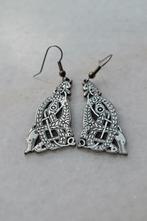 Vintage Keltisch Oorbellen Hangers Tin St.Justin 4 cm, Ophalen of Verzenden, Overige materialen