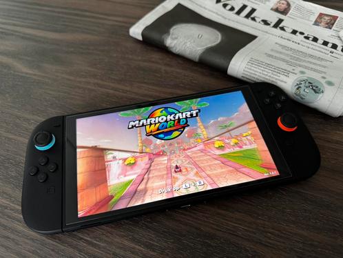 Nintendo Switch 2 Met Mario Kart Als Nieuw Screenprotector, Spelcomputers en Games, Spelcomputers | Overige, Zo goed als nieuw