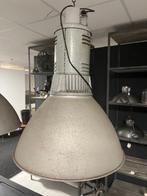 Grote industriële metalen hanglamp (2 stuks beschikbaar), Ophalen, Zo goed als nieuw, Industriëel, Metaal
