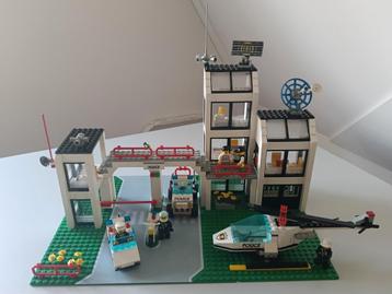 Legoset 6398 Central Precinct Headquarters 1993 beschikbaar voor biedingen