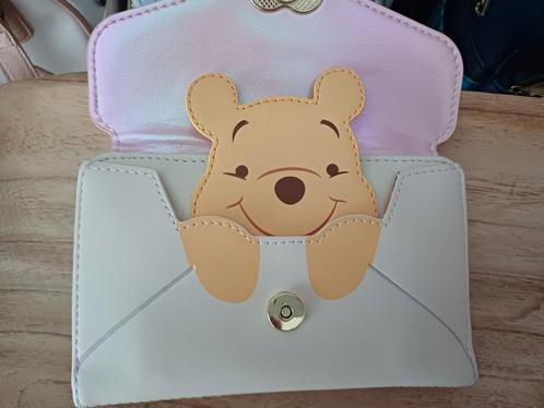 Disney loungefly portomonee /beurs winnie te pooh, Verzamelen, Disney, Zo goed als nieuw, Tas, Koffer of Zak, Winnie de Poeh of vrienden