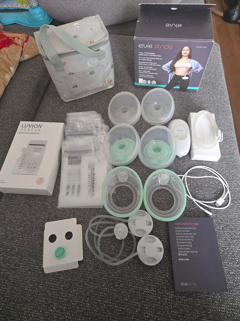Dubbele elektrische borstkolf Elvie + accessoires ZGAN, Ophalen of Verzenden, Zo goed als nieuw, Borstkolf