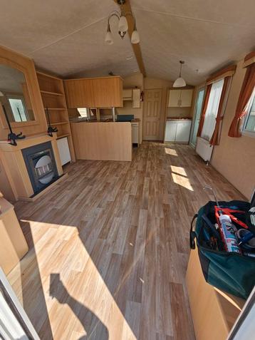 Vinylvloer in uw caravan! Meerdere soorten en kleuren. beschikbaar voor biedingen