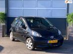 Toyota Aygo 1.0-12V + BLACK LINE / AIRCO / 5 DEURS / ELEK PA, Voorwielaandrijving, Gebruikt, 4 stoelen, Origineel Nederlands