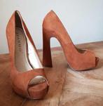 Tango hoge bruine pumps met open teen mt. 37, Ophalen of Verzenden, Bruin, Zo goed als nieuw, Pumps