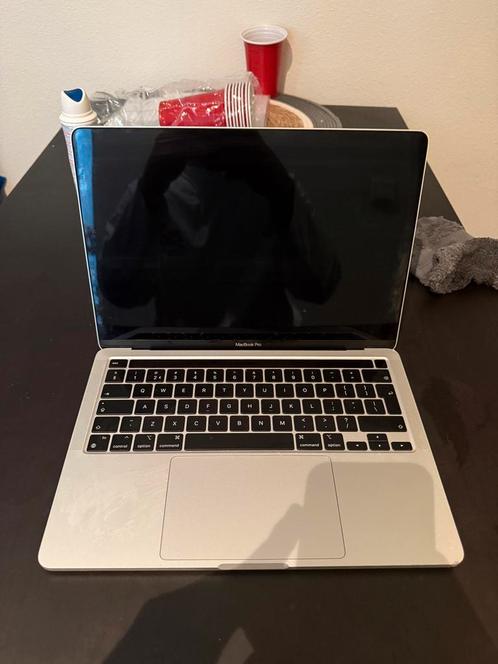 Macbook pro 2022 m2 scherm kapot, Computers en Software, Apple Macbooks, Gebruikt, 13 inch, Ophalen of Verzenden