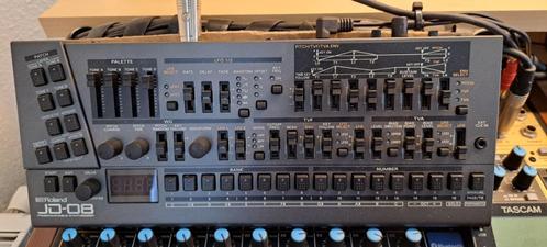 Roland JD-08, Muziek en Instrumenten, Synthesizers, Zo goed als nieuw, Overige aantallen, Roland, Met midi-aansluiting, Ophalen of Verzenden