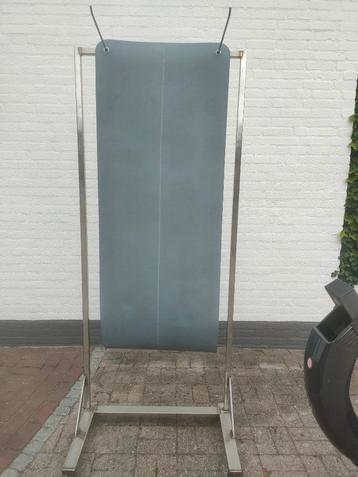 Yogamat hangrek (verstelbaar in breedte) beschikbaar voor biedingen