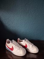 Nike gympen rood wit blauw mt 39, Kleding | Dames, Schoenen, Ophalen of Verzenden, Zo goed als nieuw, Blauw, Sneakers of Gympen