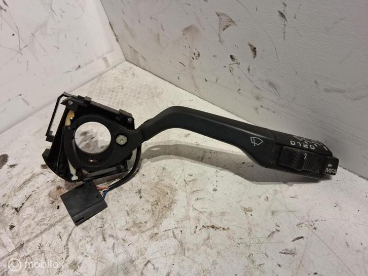 Ruitenwisser schakelaar Vw Corrado 2.0 333953503A, Auto-onderdelen, Dashboard en Schakelaars, Volkswagen, Gebruikt, Ophalen of Verzenden