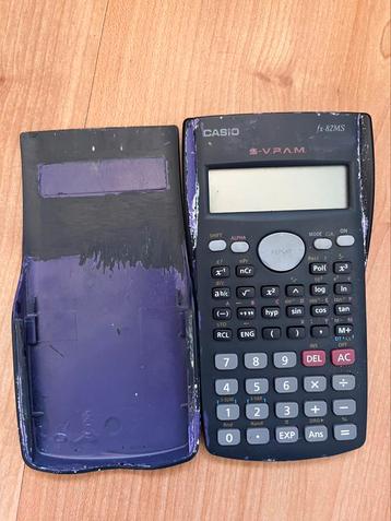 Casio fx-82MS beschikbaar voor biedingen