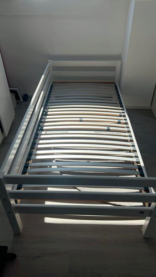 Eenpersoonsbed  90x200 voor kinderen en tieners, Kinderen en Baby's, Kinderkamer | Bedden, Matras, Ophalen