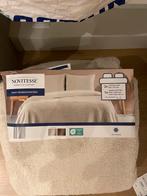 Novitesse teddy dekbedovertrek, Huis en Inrichting, Slaapkamer | Beddengoed, Beige, Dekbedovertrek, Ophalen of Verzenden, Nieuw