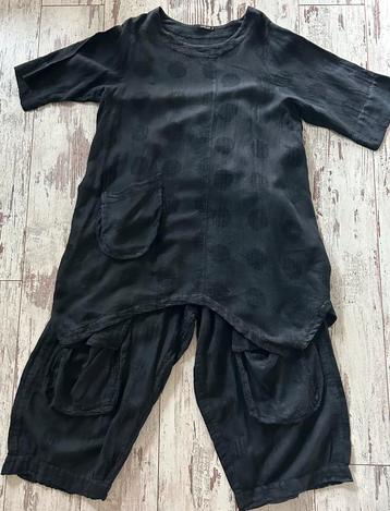 Prachtige set van Grizas broek+tuniek mt.L valt royaal beschikbaar voor biedingen