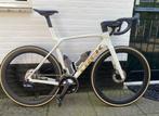 Trek Madone SLR 7 gen 8 2025, Fietsen en Brommers, Carbon, Heren, Nieuw, 57 tot 61 cm