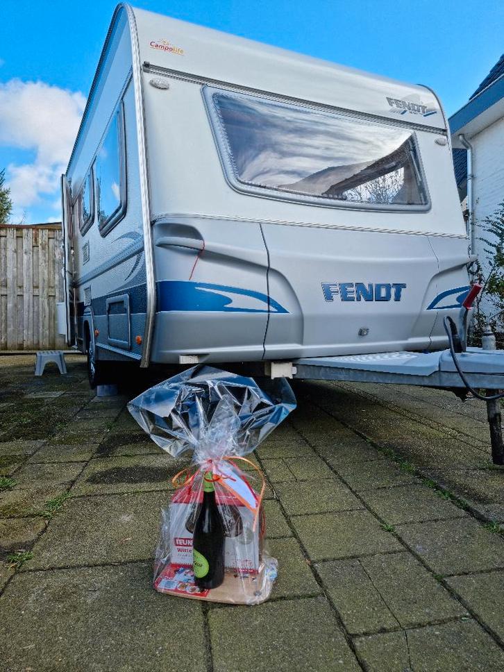 caravan Fendt Saphir QB 450, Caravans en Kamperen, Caravans, Particulier, tot en met 4, 1000 - 1250 kg, Treinzit, Fendt, Dwarsbed