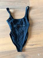 Ongedragen ** Tommy Hilfiger ** badpak mt S, Ophalen of Verzenden, Nieuw, Blauw, Badpak