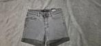 Jeansshort vero moda, Vero Moda, Ophalen of Verzenden, Zo goed als nieuw, W28 - W29 (confectie 36)