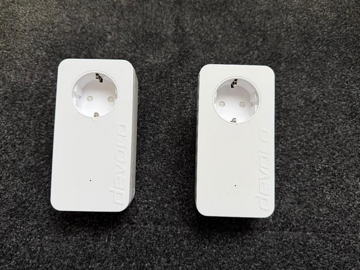 Tweedehands Devolo dLAN 1200+ Powerline adapters (2 stuks), Computers en Software, Powerlines, Zo goed als nieuw, Ophalen of Verzenden