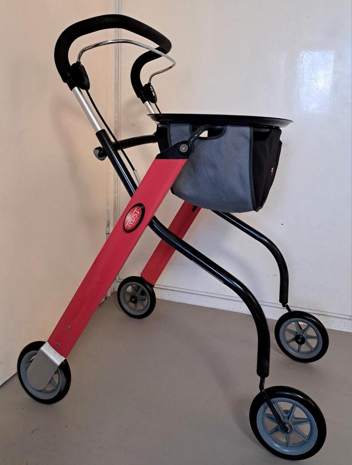 Trustcare Let's Go Indoor Binnenrollator lichtgewicht rollat, Diversen, Rollators, Zo goed als nieuw, Lichtgewicht, Opvouwbaar