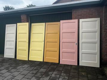 Oude 4-vaks stompe paneeldeuren +-201cm hoog. beschikbaar voor biedingen