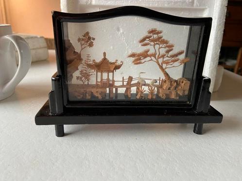 Chinees miniatuur landschap - 16x11 cm kurk & glas -San You, Huis en Inrichting, Woonaccessoires | Overige, Zo goed als nieuw