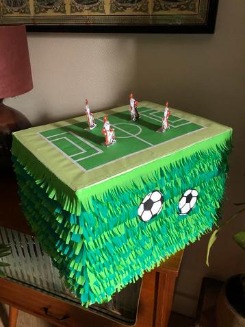 Voetbal Sinterklaas surprise beschikbaar voor biedingen