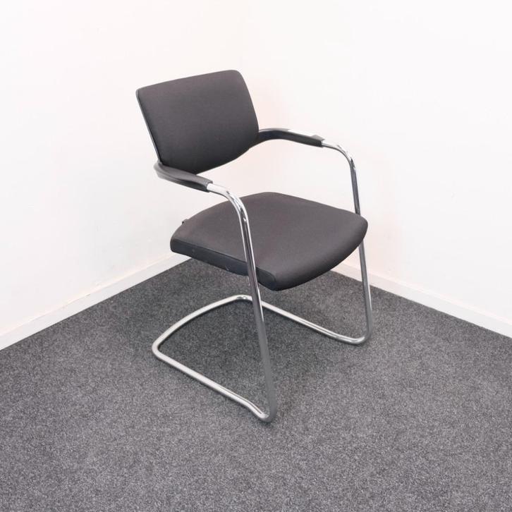 Interstuhl - Vergaderstoel - Zwart - Chroom - Slede, Huis en Inrichting, Stoelen, Nieuw, Vier, Zwart, Ophalen of Verzenden