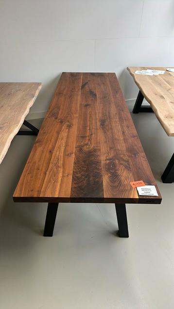 Eettafel black walnoot, 280x90x5cm! beschikbaar voor biedingen