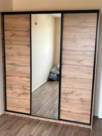 KLEDINGKAST MET TRANSPORT EN MONTAGE - afbeelding 5