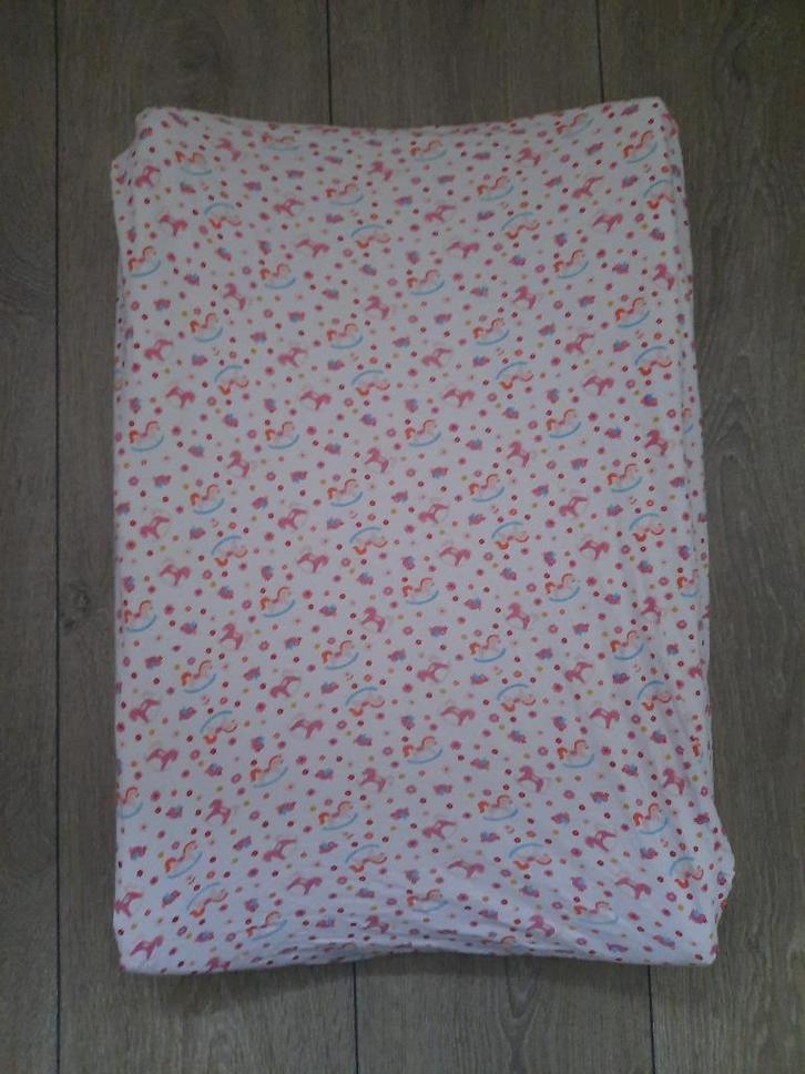 Wit met roze vogels bloemetje en paardjes aankleedhoes -Hema, Kinderen en Baby's, Badjes en Verzorging, Gebruikt, Aankleedkussen