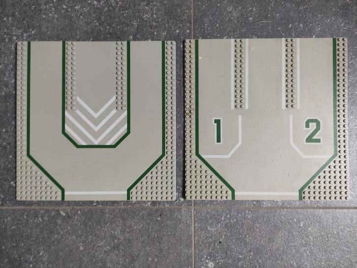 2 Lego City wegenplaten wegplaten baseplates grijs, Kinderen en Baby's, Speelgoed | Duplo en Lego, Gebruikt, Lego, Ophalen of Verzenden