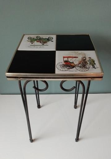 Vintage plantentafeltje beschikbaar voor biedingen