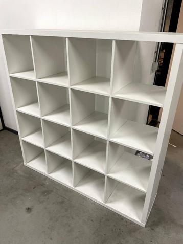 Witte Ikea Kallax-kast (16-vaks) beschikbaar voor biedingen