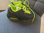 Nike air max 95 black neon green 

Maat 41, Ophalen of Verzenden, Gedragen, Zwart