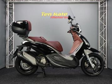 Piaggio Beverly 350 Sport ABS beschikbaar voor biedingen