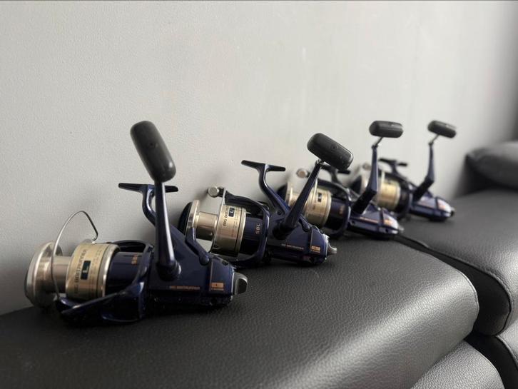 *** 4 Shimano Big Baitrunner L ****, Watersport en Boten, Hengelsport | Karpervissen, Zo goed als nieuw, Molen, Ophalen of Verzenden
