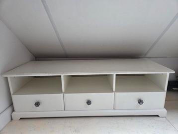 witte TV kast