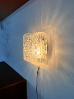 Vintage glazen plaffonière ‘60, Huis en Inrichting, Lampen | Wandlampen, Ophalen of Verzenden, Zo goed als nieuw, Glas, Vintage retro buisframe design rotan webbing papercord deens