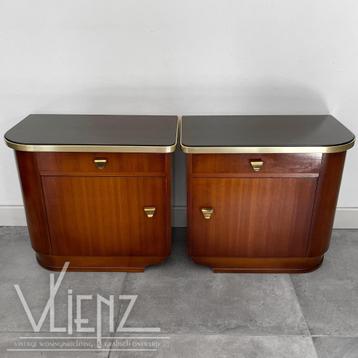 Twee vintage, Mid Century nachtkastjes, kastjes, retro beschikbaar voor biedingen