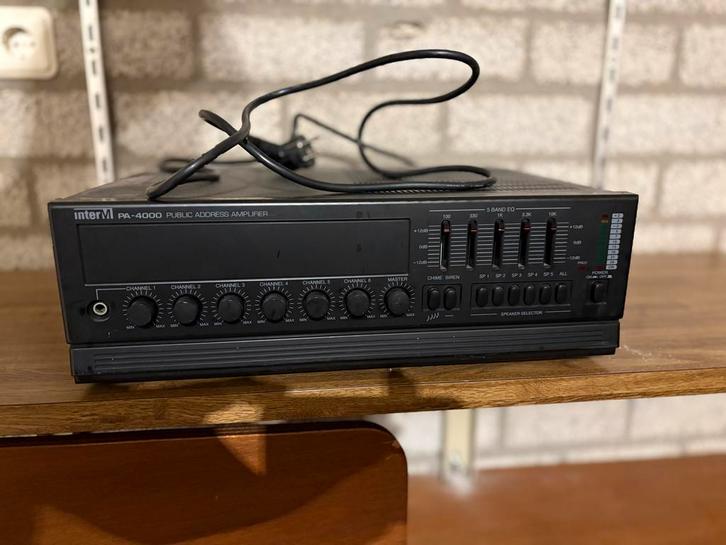 InterM PA-4000 Versterker, Audio, Tv en Foto, Versterkers en Receivers, Gebruikt, Stereo, 120 watt of meer, Overige merken, Ophalen of Verzenden