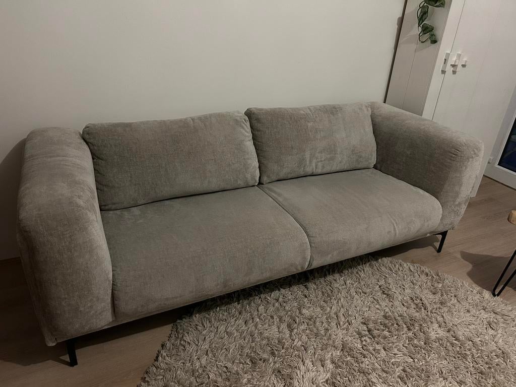 Bank Leen Bakker, Ophalen, Zo goed als nieuw