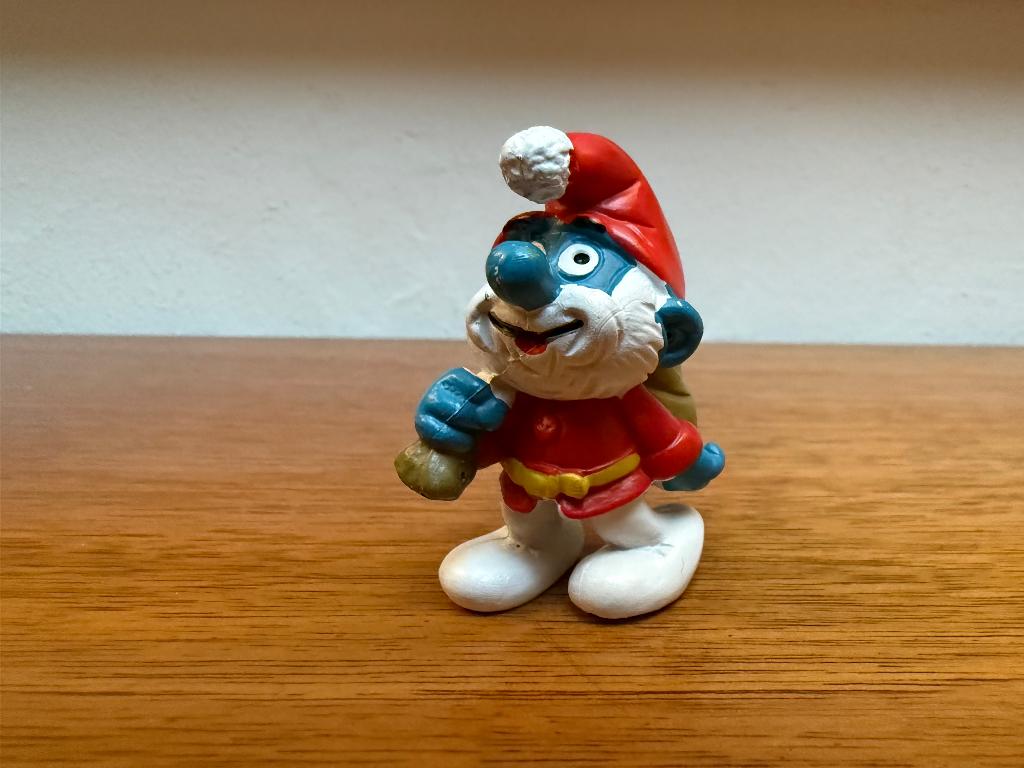 Kerstman Smurf - gele trompet, Verzamelen, Smurfen, Ophalen of Verzenden, Gebruikt, Overige Smurfen, Poppetje, Figuurtje of Knuffel