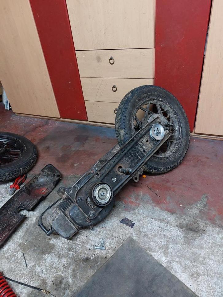 Citta gilera motorblok 60cc, Fietsen en Brommers, Brommeronderdelen | Scooters, Gebruikt, Overige merken, Blok, Ophalen of Verzenden