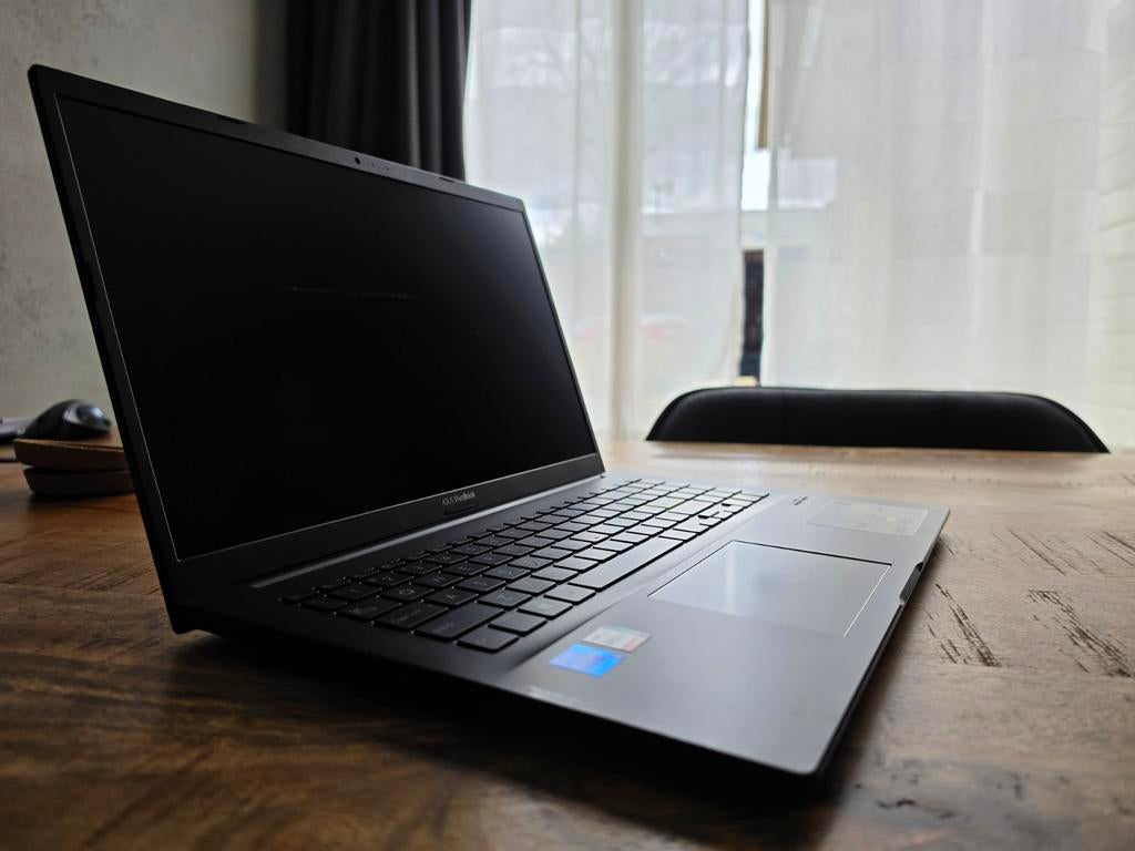 Asus Vivobook 15 X513EA-S513EA
15,6" incl. adapter, Ophalen, Gebruikt, Qwerty, ASUS