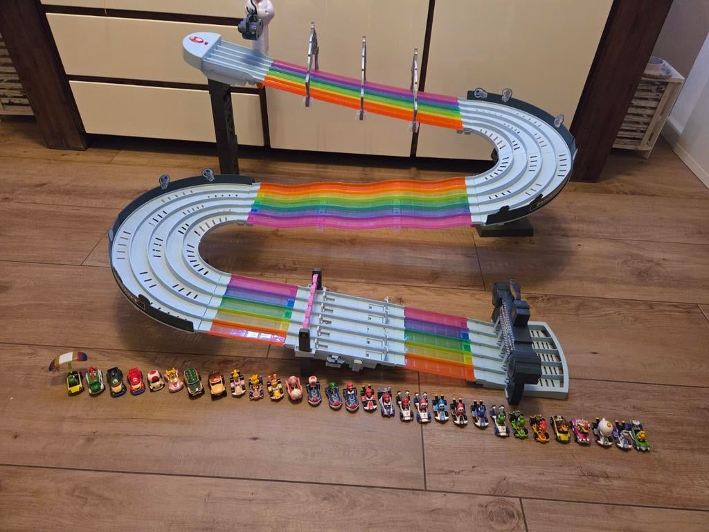 Hot Wheels Mario Kart Regenboogbaan met veel auto's, Kinderen en Baby's, Speelgoed | Racebanen, Racebaan, Ophalen of Verzenden